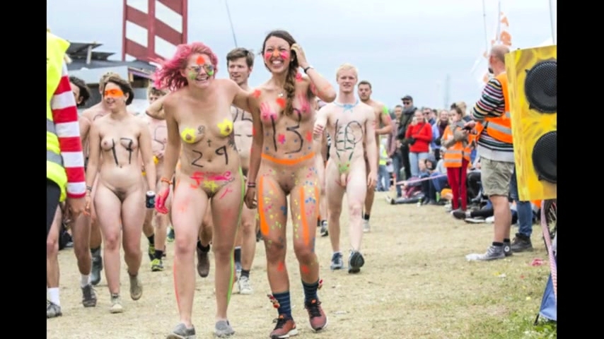 Nude on festival